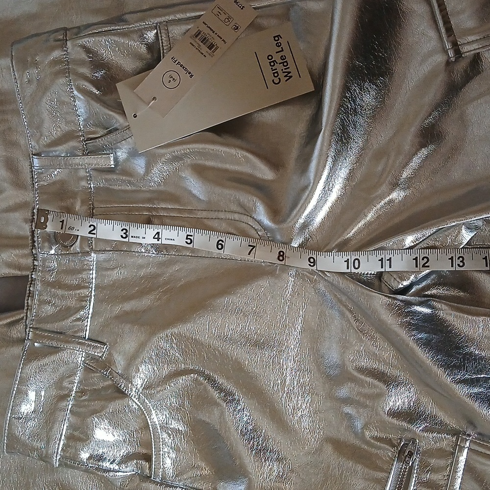 No Boundaries S Juniors High Rise Metallic Cargo Pants - Picture 9 of 13